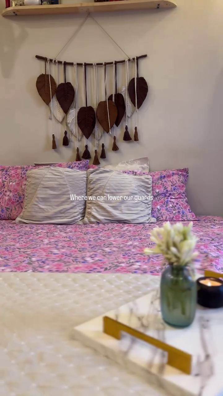 Shades Of Pinkish - Bedsheet set (5 FOR 16k)