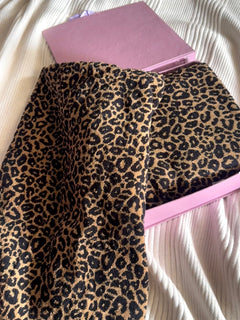 LEOPARD PRINT TOWEL