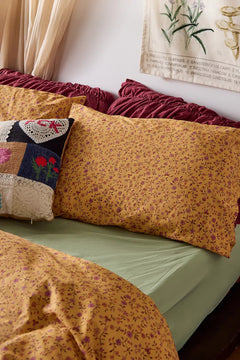 Golden Hour Era-3 PC Bedsheet set