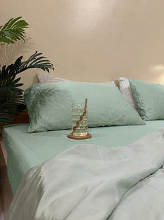 Solid Sage Green Sateen (premium)