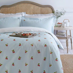 Strawberry But Not A Cheese Cake (5 FOR 16K)