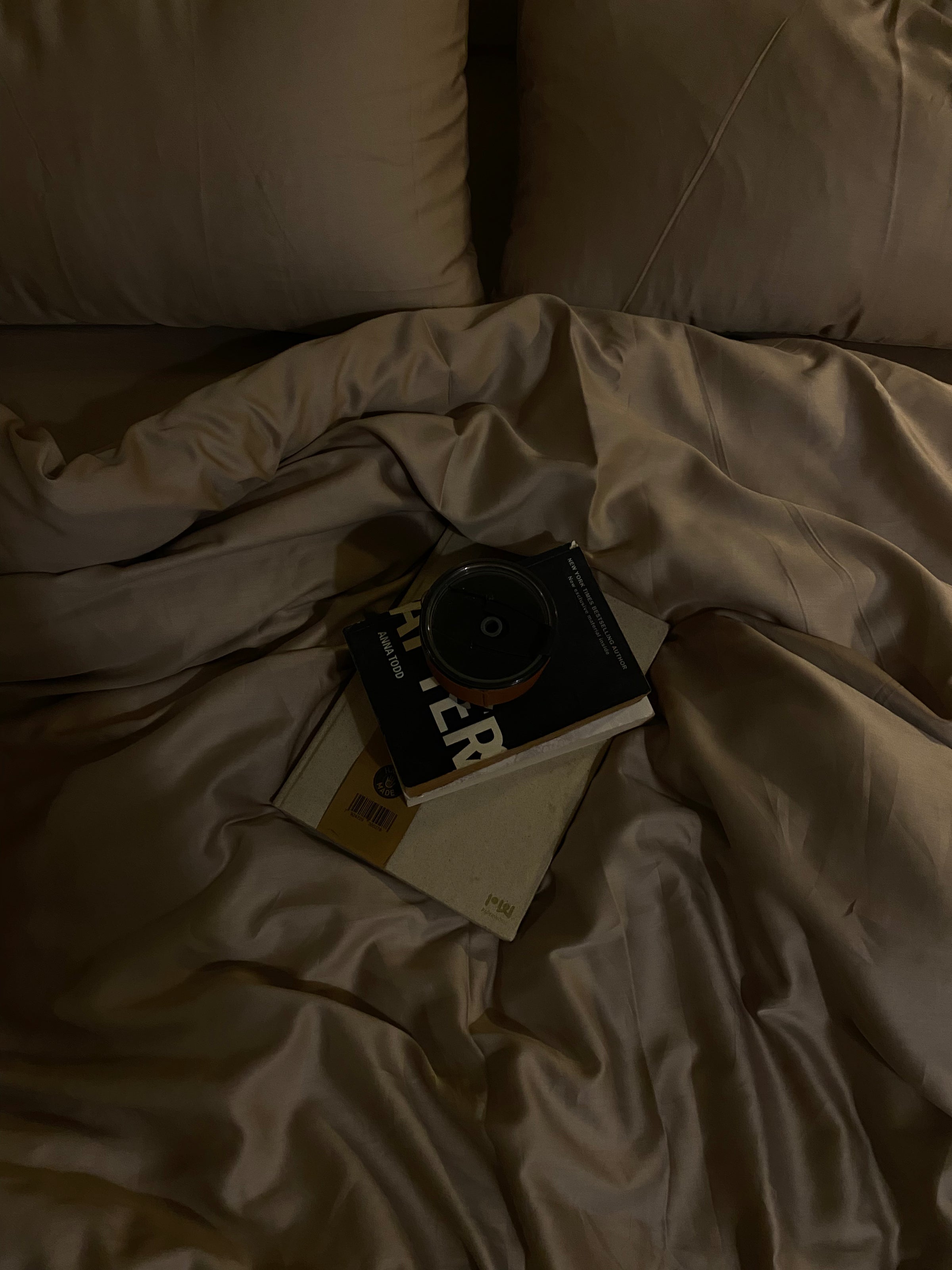 SOLID Skin Sateen
