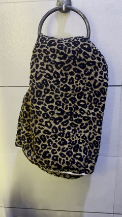 LEOPARD PRINT TOWEL