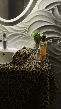 LEOPARD PRINT TOWEL
